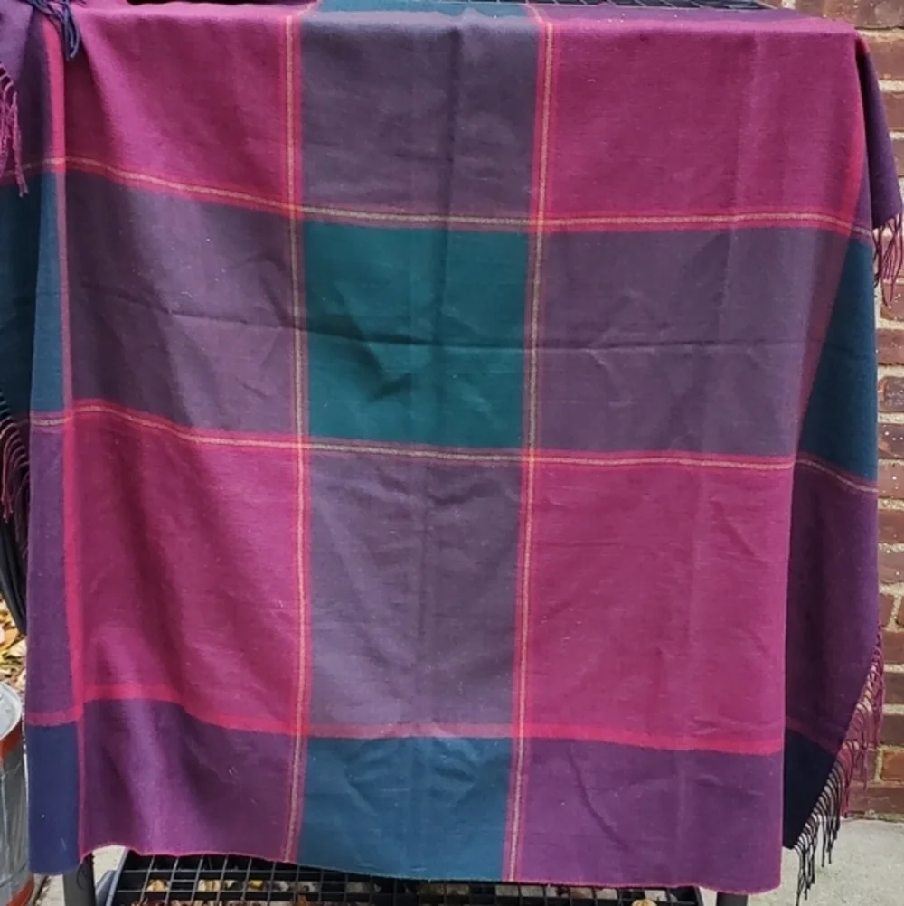 Pink‎ Plaid shawl/ scarf NWOT